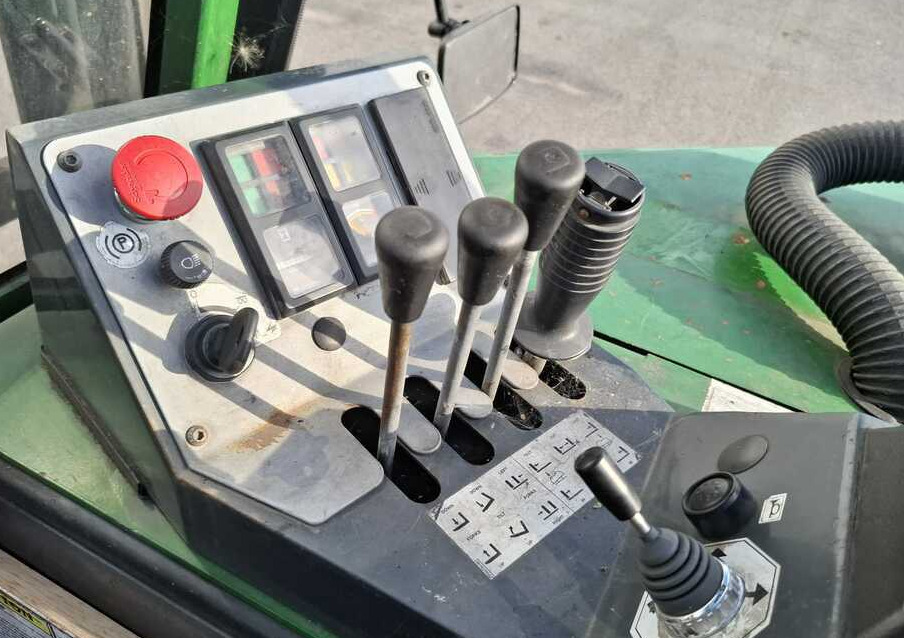 Combilift C3000CB - 4-насочен вилушкар: слика 5 Combilift C3000CB - 4-насочен вилушкар: слика 5