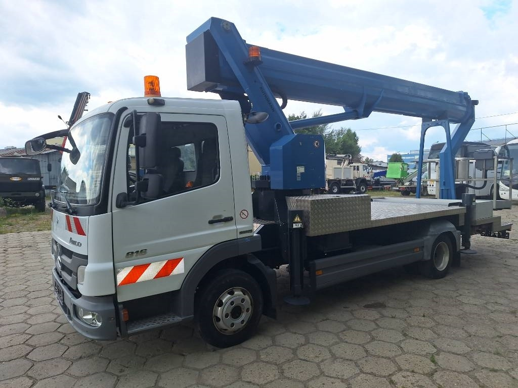 Mercedes-Benz Wumag WT 300 - Телескопска платформа: слика 2 Mercedes-Benz Wumag WT 300 - Телескопска платформа: слика 2