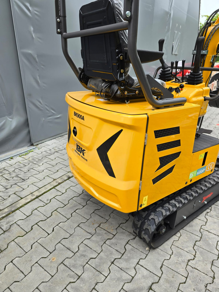 Berger Kraus BK900A Minikoparka Berger Kraus - Мини багер: слика 3 Berger Kraus BK900A Minikoparka Berger Kraus - Мини багер: слика 3