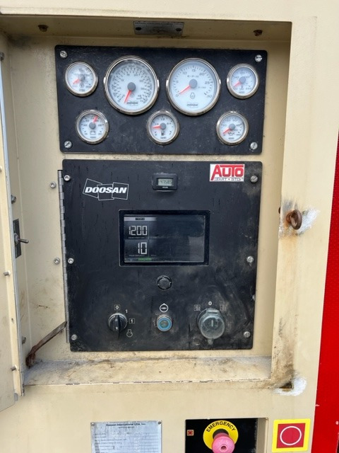 Doosan 25/280 XHP1000WCAT-T4 - Компресор за воздух: слика 4 Doosan 25/280 XHP1000WCAT-T4 - Компресор за воздух: слика 4
