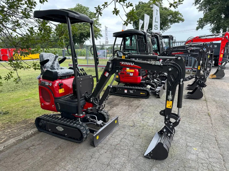 Rhino Rhinoceros XN12-9 - Мини багер: слика 2 Rhino Rhinoceros XN12-9 - Мини багер: слика 2