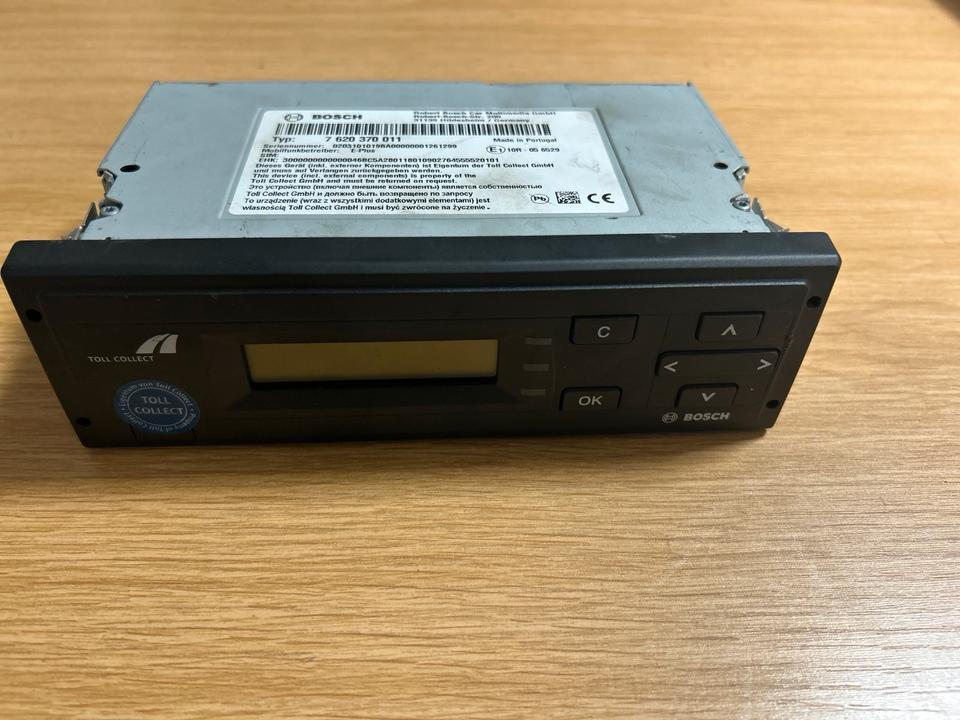 BOSCH Fahrtenschreiber 7620370011 - Тахограф за Камион: слика 1 BOSCH Fahrtenschreiber 7620370011 - Тахограф за Камион: слика 1