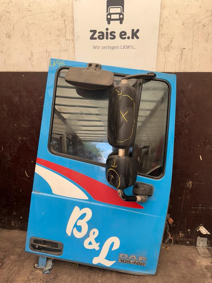 DAF XF 105,460 Beifahrertür Blau Spiegel Innenverkleidung LN 48 - Врата и делови за Камион: слика 1 DAF XF 105,460 Beifahrertür Blau Spiegel Innenverkleidung LN 48 - Врата и делови за Камион: слика 1