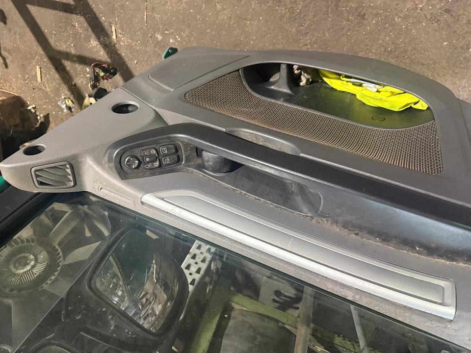 DAF XF 460 EU6 Fahrertür Grün Links Spiegel Innenverkleidung - Врата и делови за Камион: слика 4 DAF XF 460 EU6 Fahrertür Grün Links Spiegel Innenverkleidung - Врата и делови за Камион: слика 4