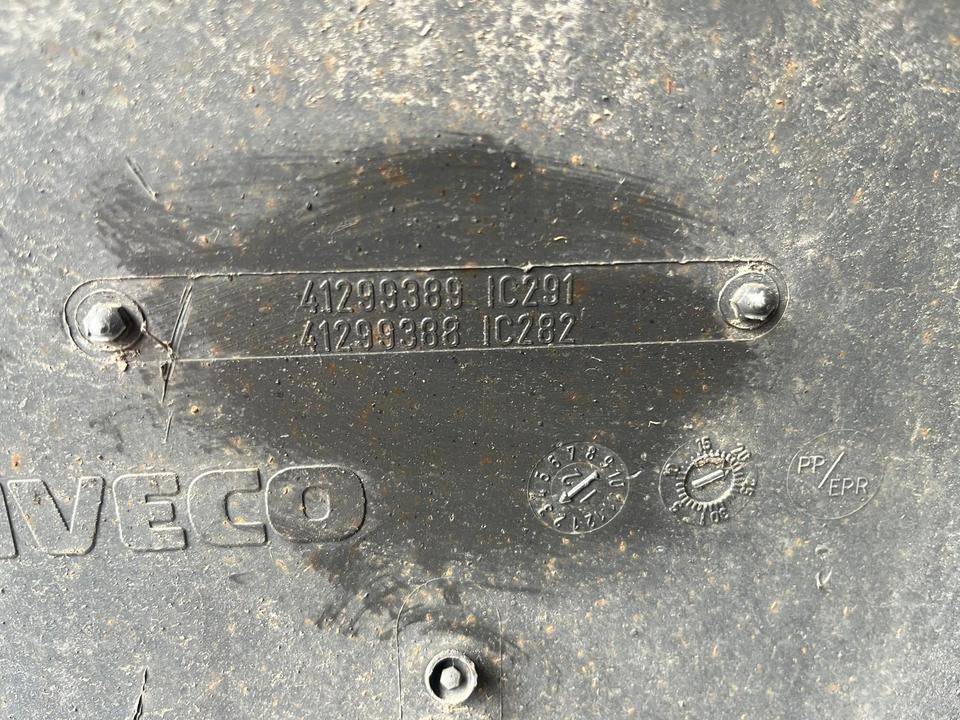 IVECO Stralis 450 Kotflügel vorne links 41299389 / 41299388 - Блатобран за Камион: слика 2 IVECO Stralis 450 Kotflügel vorne links 41299389 / 41299388 - Блатобран за Камион: слика 2
