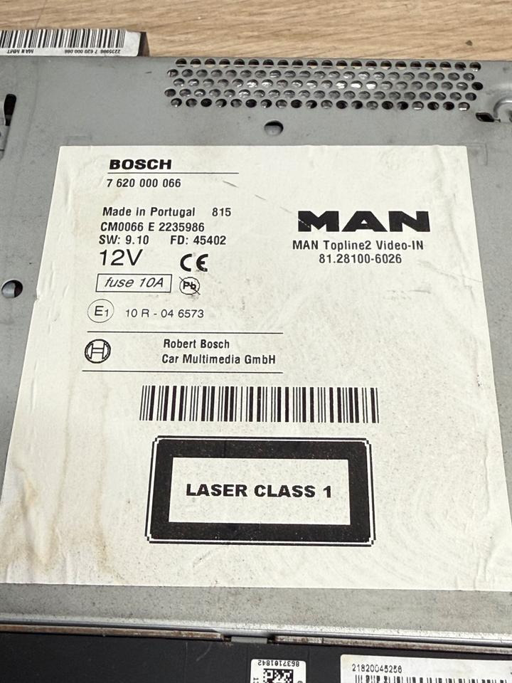 MAN BOSCH Multimedia Radio 81.28100-6026 - Систем за навигација за Камион: слика 3 MAN BOSCH Multimedia Radio 81.28100-6026 - Систем за навигација за Камион: слика 3