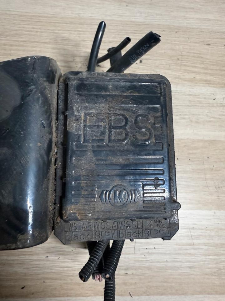 MAN KNORR-BREMSE EBS Ventil K021204 81.52106-6049 - Вентил за Камион: слика 3 MAN KNORR-BREMSE EBS Ventil K021204 81.52106-6049 - Вентил за Камион: слика 3