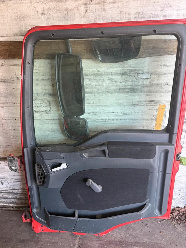 MAN TGM Beifahrertür Rot Spiegel Innenverkleidung LN 66 - Врата и делови за Камион: слика 2 MAN TGM Beifahrertür Rot Spiegel Innenverkleidung LN 66 - Врата и делови за Камион: слика 2