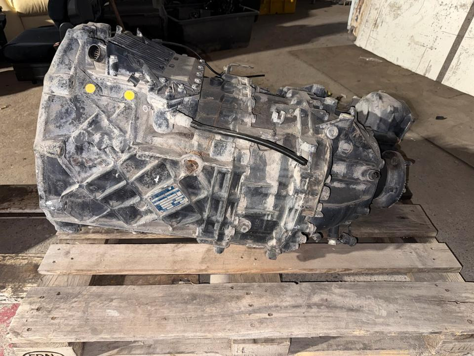 MAN ZF ASTRONIC 12 AS 2130 TD + Doppel Nebenantrieb - Менувач за Камион: слика 5 MAN ZF ASTRONIC 12 AS 2130 TD + Doppel Nebenantrieb - Менувач за Камион: слика 5