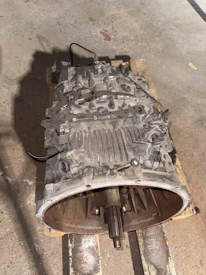 MAN ZF ASTRONIC 12 AS 2130 TD Getriebe + Nebenantrieb - Менувач за Камион: слика 2 MAN ZF ASTRONIC 12 AS 2130 TD Getriebe + Nebenantrieb - Менувач за Камион: слика 2