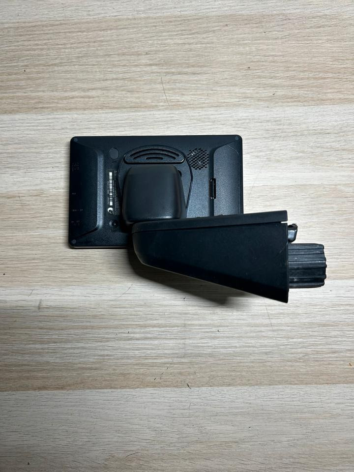 Mercedes Actros MP4 FleetBoard Monitor Display A0008272157 - Тахограф за Камион: слика 3 Mercedes Actros MP4 FleetBoard Monitor Display A0008272157 - Тахограф за Камион: слика 3