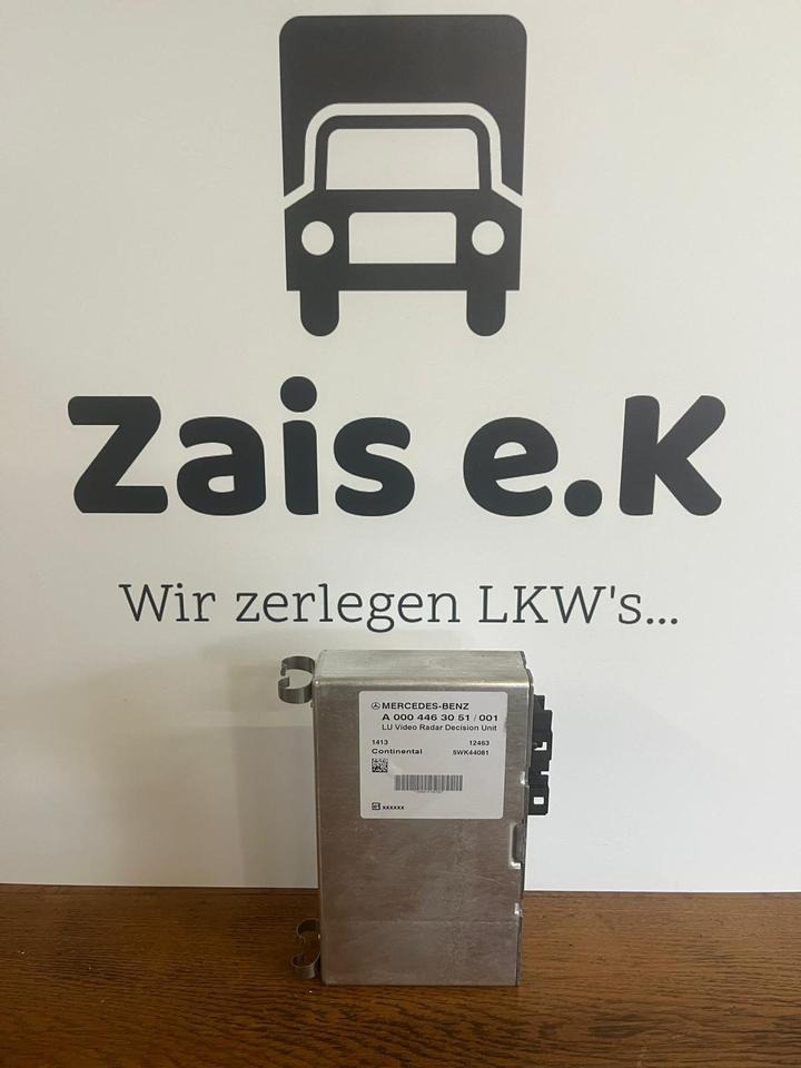 Mercedes Actros MP4 LU Video Radar Decision Unit A0004463051 - Систем за навигација за Камион: слика 1 Mercedes Actros MP4 LU Video Radar Decision Unit A0004463051 - Систем за навигација за Камион: слика 1
