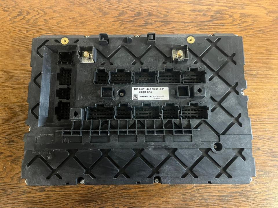 Mercedes Actros MP4 Single-SAM Sicherungskasten A0014463658 - Осигурач за Камион: слика 4 Mercedes Actros MP4 Single-SAM Sicherungskasten A0014463658 - Осигурач за Камион: слика 4