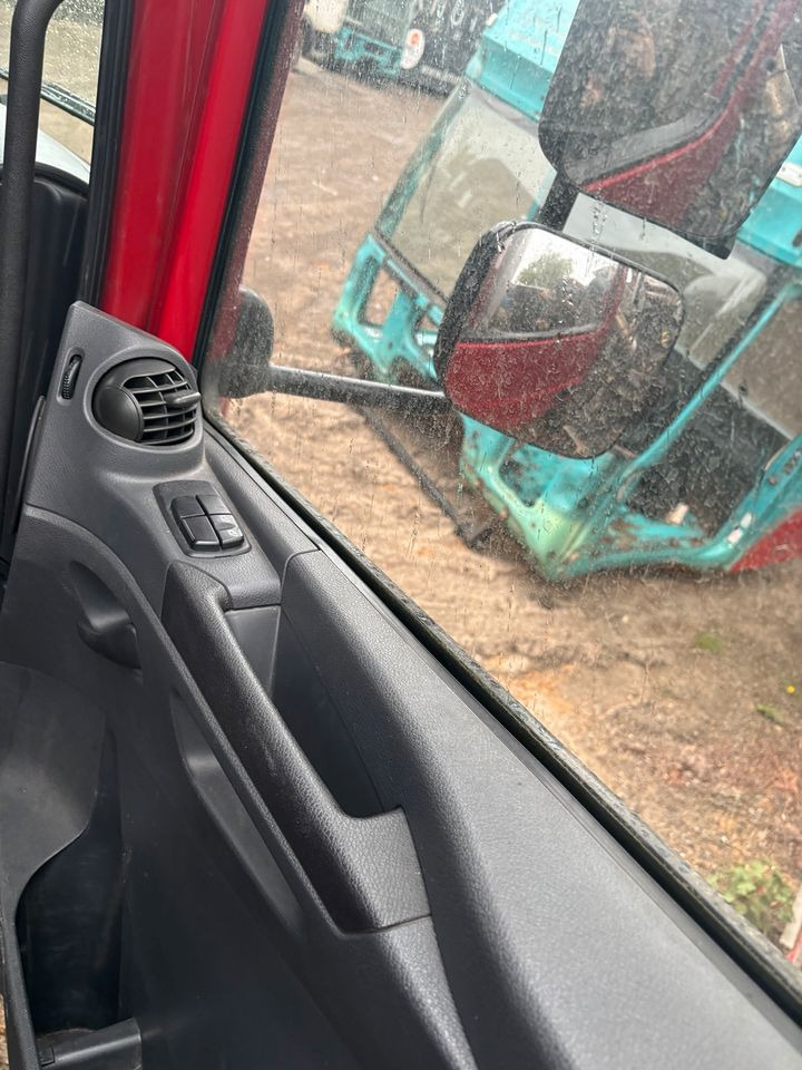 Mercedes Atego 4 EU6 Beifahrertür, Rot, Innenverkleidung, Spiegel - Врата и делови за Камион: слика 3 Mercedes Atego 4 EU6 Beifahrertür, Rot, Innenverkleidung, Spiegel - Врата и делови за Камион: слика 3