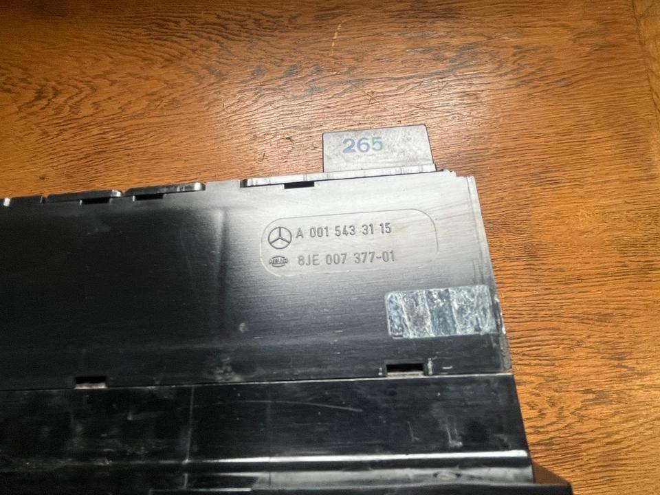 Mercedes Atego Sicherungskasten (Zentralelektrik) A0015433115 - Осигурач за Камион: слика 2 Mercedes Atego Sicherungskasten (Zentralelektrik) A0015433115 - Осигурач за Камион: слика 2