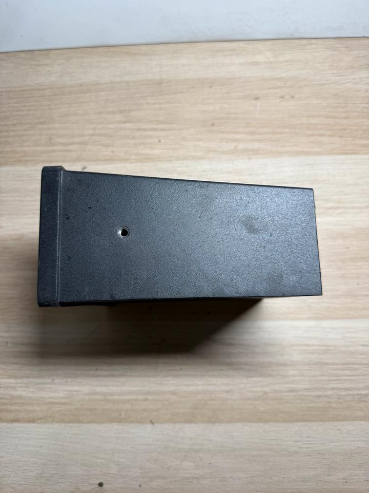 RICE LAKE WEIGHING SYSTEMS 520-1B - Електричен систем за Камион: слика 4 RICE LAKE WEIGHING SYSTEMS 520-1B - Електричен систем за Камион: слика 4