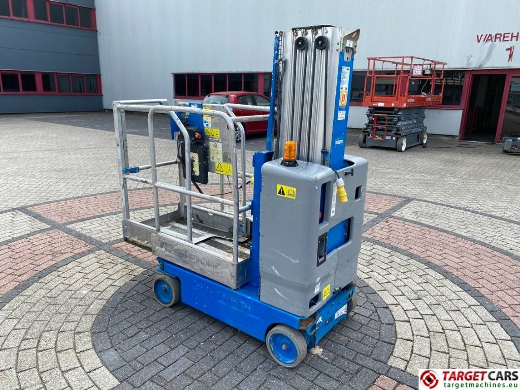 Genie GR-20 RunAbout Electric Vertical Mast Lift 802cm - Вертикален јарболски подигнувач: слика 4 Genie GR-20 RunAbout Electric Vertical Mast Lift 802cm - Вертикален јарболски подигнувач: слика 4