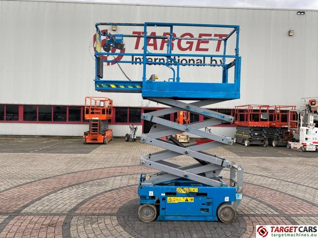 Genie GS-1932 I-Drive Electric Scissor Work Lift 779cm - Кревач ножица: слика 5 Genie GS-1932 I-Drive Electric Scissor Work Lift 779cm - Кревач ножица: слика 5
