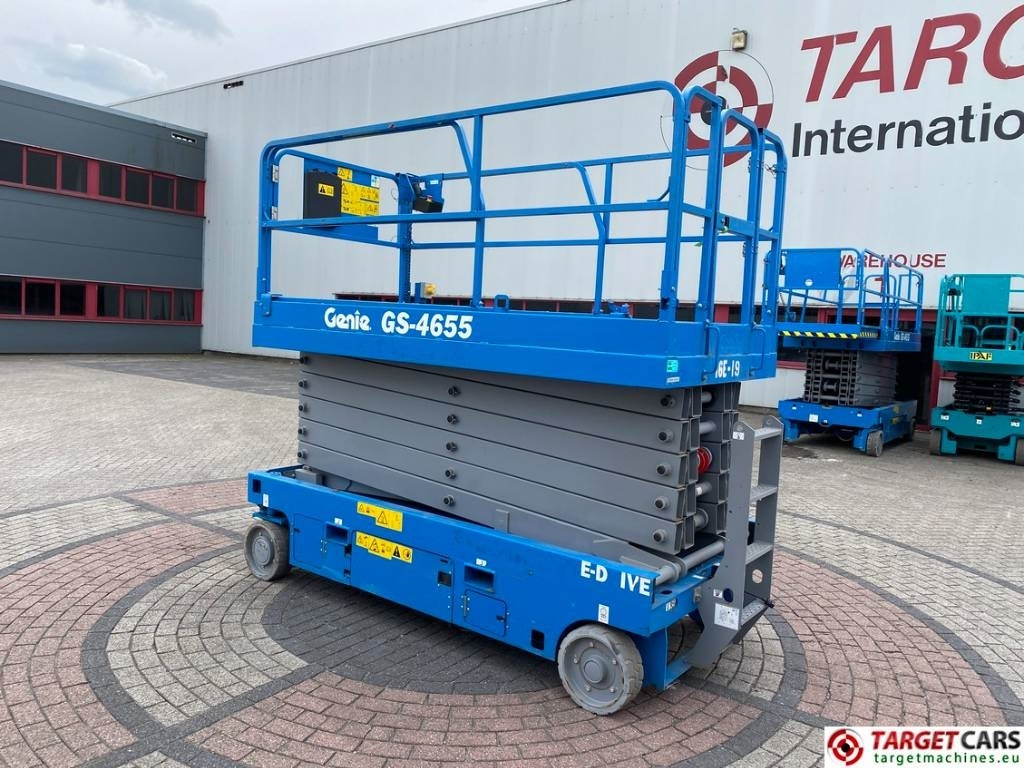 Genie GS-4655 Electric GS4655 Scissor Work Lift 1595cm - Кревач ножица: слика 4 Genie GS-4655 Electric GS4655 Scissor Work Lift 1595cm - Кревач ножица: слика 4