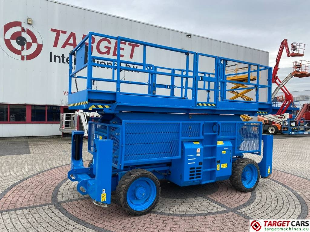 Genie GS-5390RT Diesel 4x4 Scissor Work Lift 1815cm - Кревач ножица: слика 1 Genie GS-5390RT Diesel 4x4 Scissor Work Lift 1815cm - Кревач ножица: слика 1
