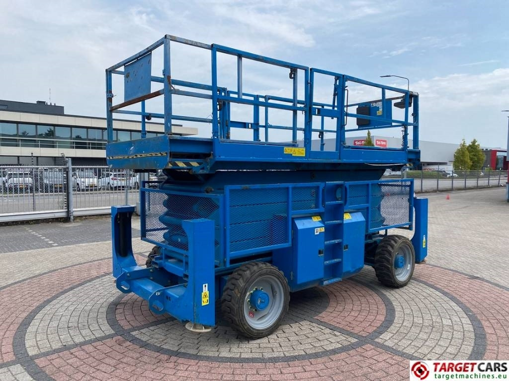 Genie GS-5390RT Diesel 4x4 Scissor Work Lift 1815cm - Кревач ножица: слика 3 Genie GS-5390RT Diesel 4x4 Scissor Work Lift 1815cm - Кревач ножица: слика 3