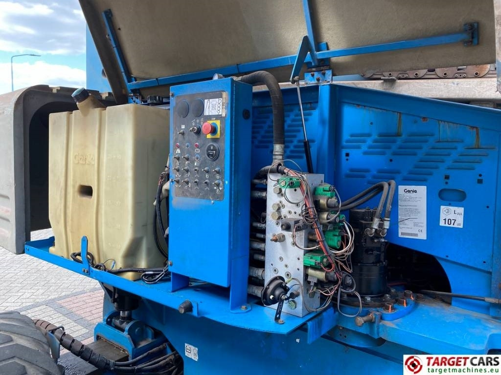 Телескопска платформа Genie S-85 Telescopic 4x4 Diesel Boom Work Lift 2790cm: слика 14