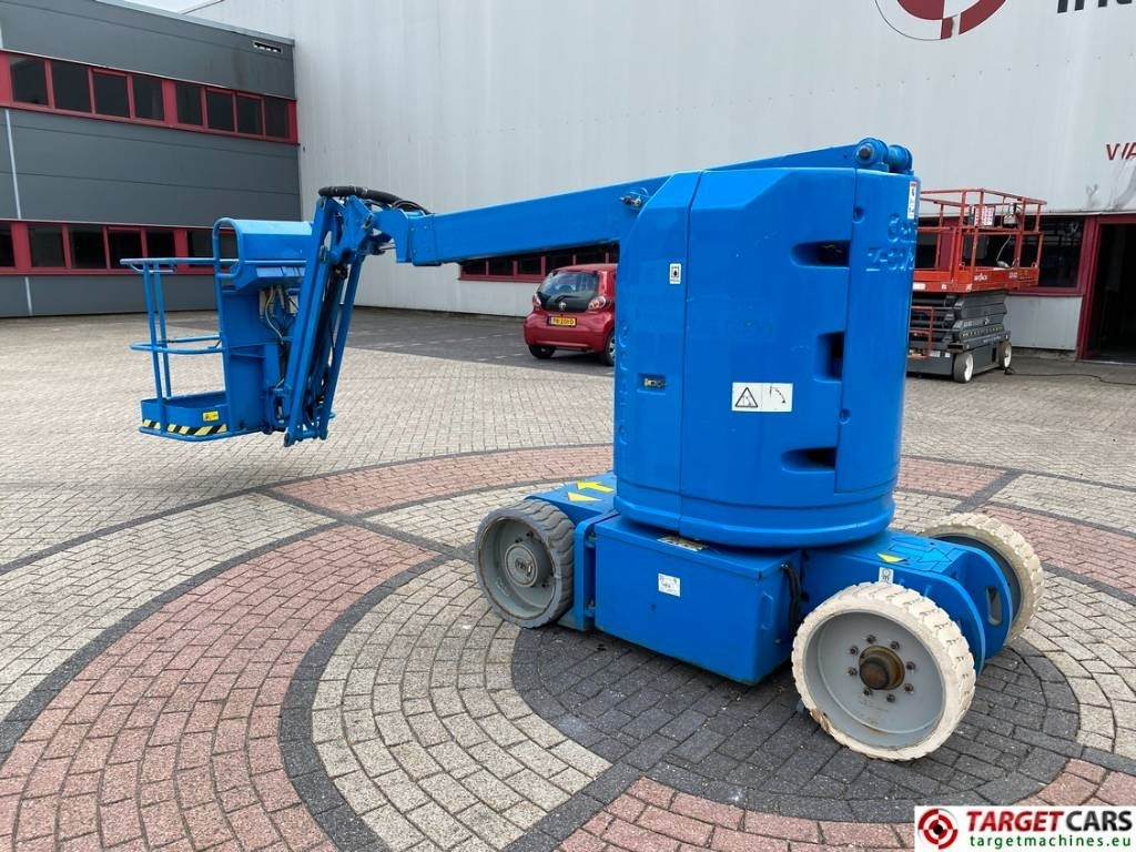 Genie Z-30/20N RJ Articulated Electric Boom Lift 1110cm - Дигачка зглобна платформа: слика 4 Genie Z-30/20N RJ Articulated Electric Boom Lift 1110cm - Дигачка зглобна платформа: слика 4