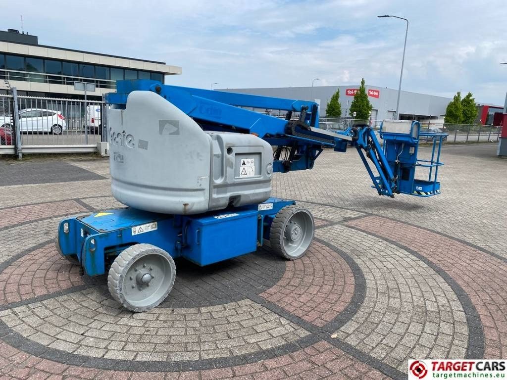 Genie Z-40/23N RJ Articulated Electric Boom Lift 1432cm - Дигачка зглобна платформа: слика 3 Genie Z-40/23N RJ Articulated Electric Boom Lift 1432cm - Дигачка зглобна платформа: слика 3