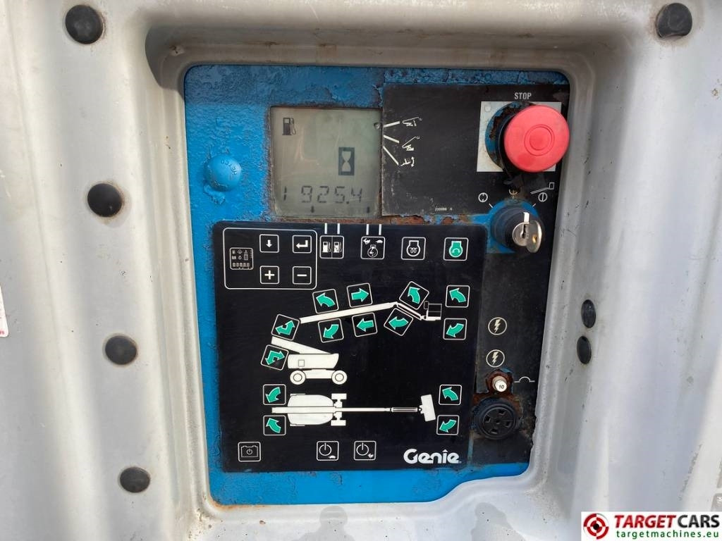 Дигачка зглобна платформа Genie Z-80/60 Articulated 4x4x4 Diesel Boom Lift 2577cm: слика 11