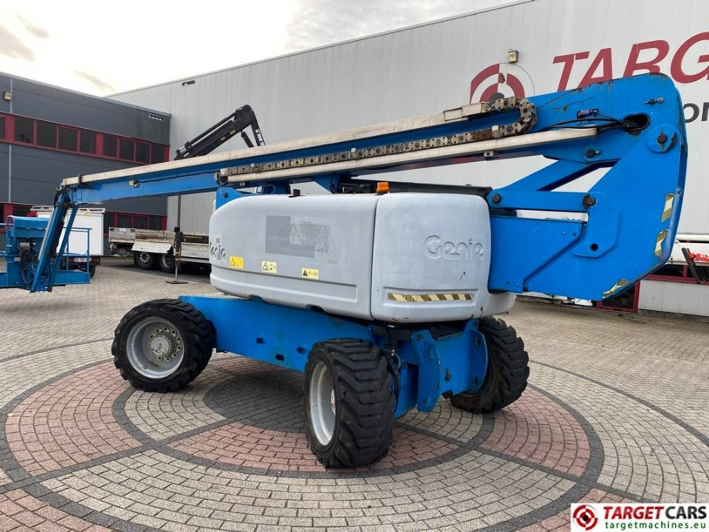 Дигачка зглобна платформа Genie Z-80/60 Articulated 4x4x4 Diesel Boom Lift 2577cm: слика 19