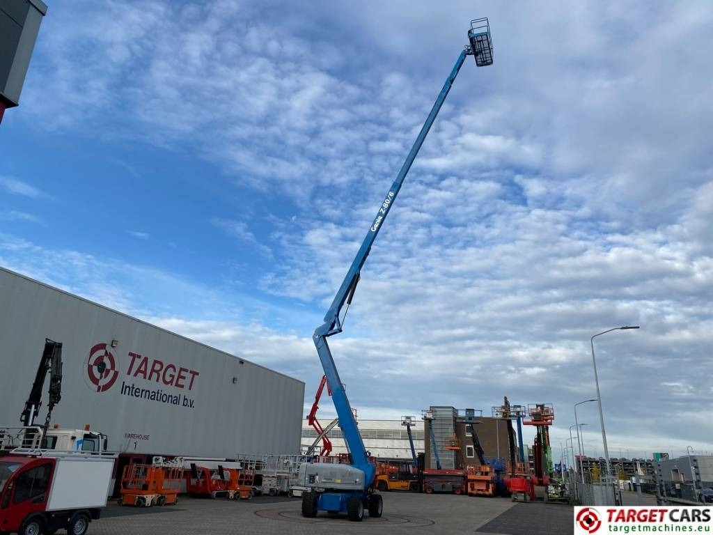 Дигачка зглобна платформа Genie Z-80/60 Articulated 4x4x4 Diesel Boom Lift 2577cm: слика 6