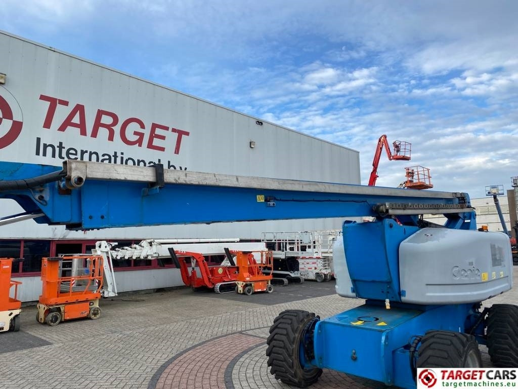 Дигачка зглобна платформа Genie Z-80/60 Articulated 4x4x4 Diesel Boom Lift 2577cm: слика 40