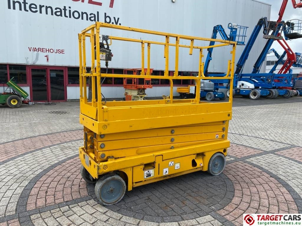 Haulotte Compact 10N Electric Scissor Work Lift 1000cm - Кревач ножица: слика 1 Haulotte Compact 10N Electric Scissor Work Lift 1000cm - Кревач ножица: слика 1
