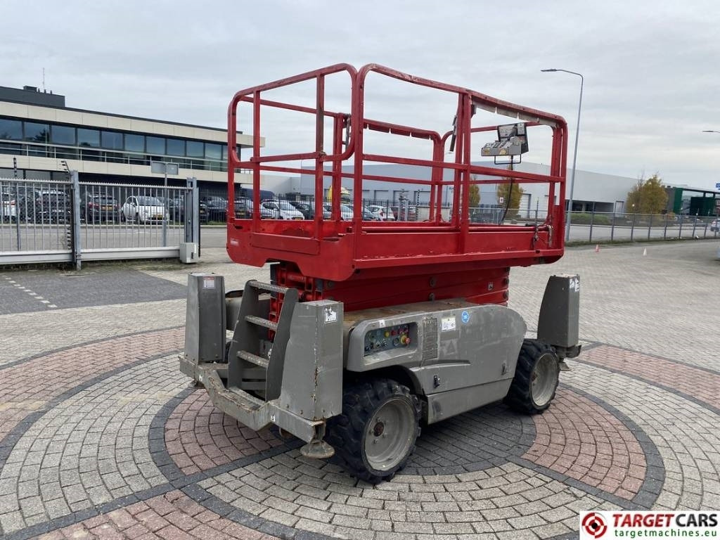 Haulotte Compact 12DX Diesel 4x4 Scissor Work Lift 1206cm - Кревач ножица: слика 3 Haulotte Compact 12DX Diesel 4x4 Scissor Work Lift 1206cm - Кревач ножица: слика 3