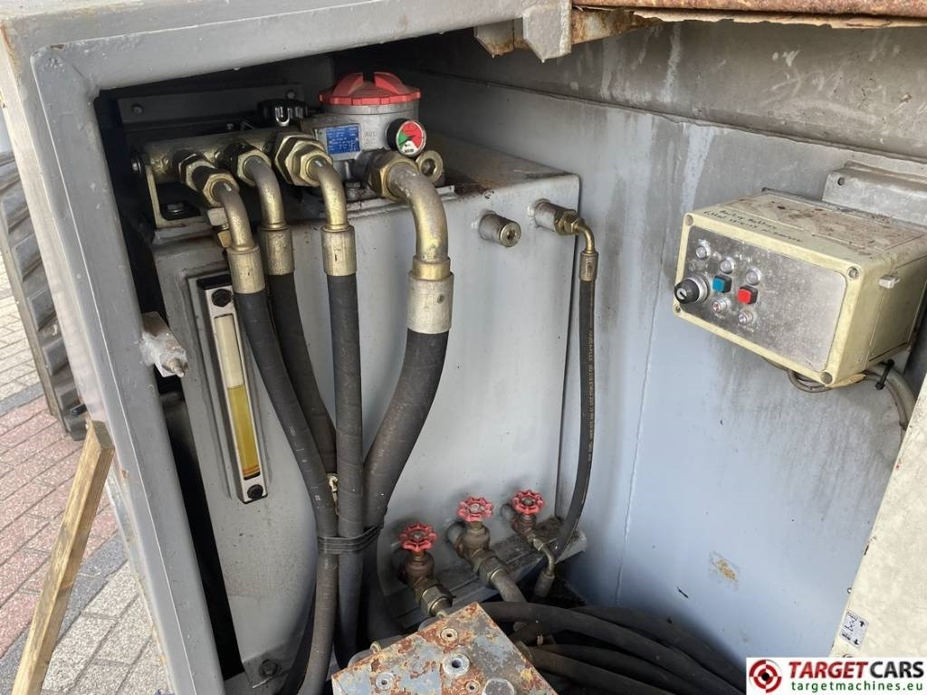 Кревач ножица Holland Lift Combistar M-250DL27 diesel scissor worklift 27.20M: слика 17 Кревач ножица Holland Lift Combistar M-250DL27 diesel scissor worklift 27.20M: слика 17