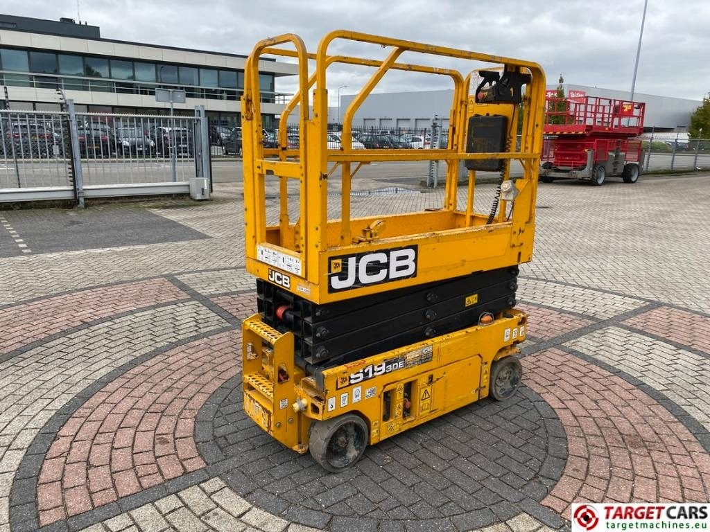 JCB S1930E Electric Scissor Work Lift 780cm - Кревач ножица: слика 3 JCB S1930E Electric Scissor Work Lift 780cm - Кревач ножица: слика 3