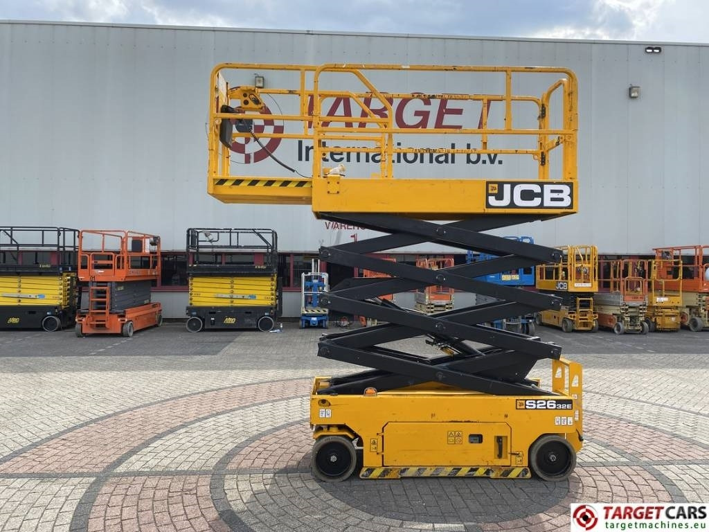 JCB S2632E Electric Scissor Work Lift 1010cm - Кревач ножица: слика 5 JCB S2632E Electric Scissor Work Lift 1010cm - Кревач ножица: слика 5