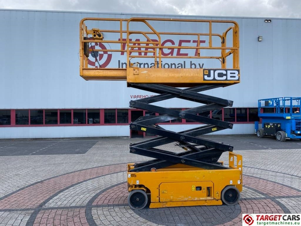 JCB S2632E Electric Scissor Work Lift 1010cm - Кревач ножица: слика 5 JCB S2632E Electric Scissor Work Lift 1010cm - Кревач ножица: слика 5