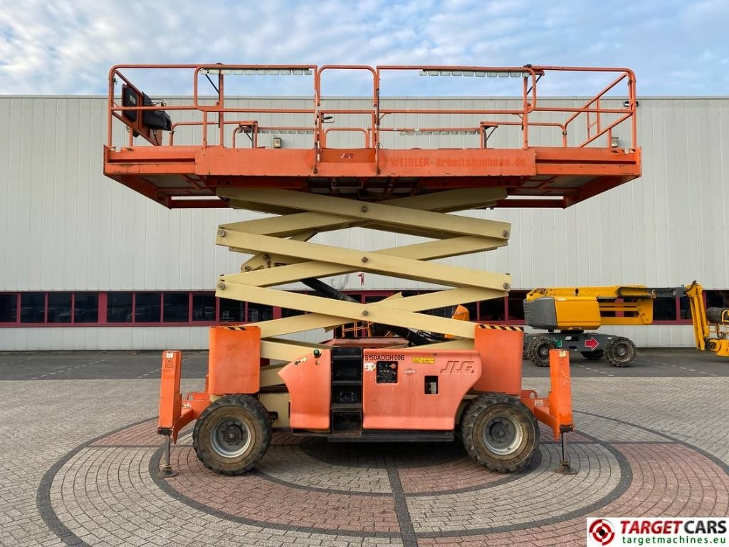 JLG 4394RT Diesel 4x4 Scissor Work Lift 1511cm - Кревач ножица: слика 5 JLG 4394RT Diesel 4x4 Scissor Work Lift 1511cm - Кревач ножица: слика 5