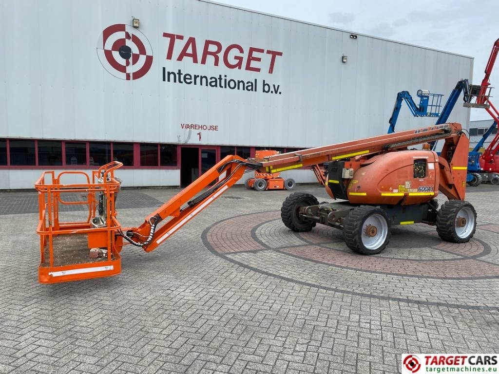 JLG 600AJ Articulated 4x4x4 Diesel Boom Lift 2047cm - Дигачка зглобна платформа: слика 1 JLG 600AJ Articulated 4x4x4 Diesel Boom Lift 2047cm - Дигачка зглобна платформа: слика 1