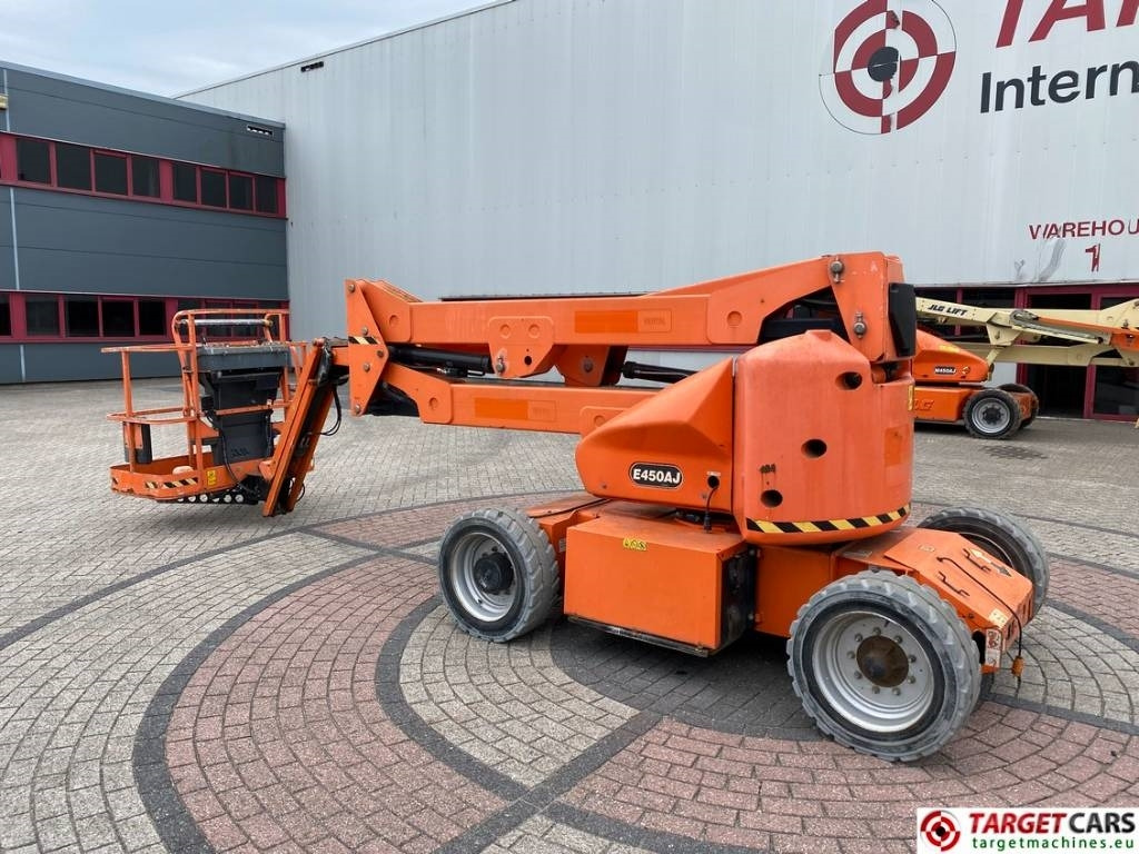 JLG E450AJ Electric Articulated Boom Work Lift 1572cm - Дигачка зглобна платформа: слика 4 JLG E450AJ Electric Articulated Boom Work Lift 1572cm - Дигачка зглобна платформа: слика 4