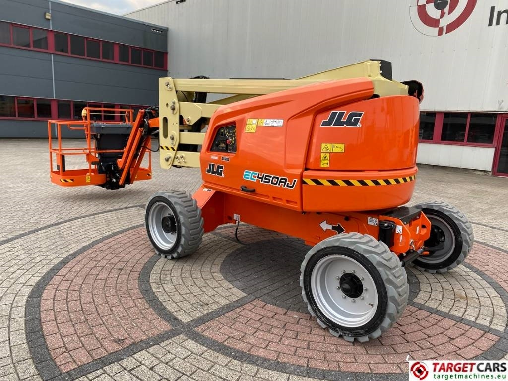 JLG EC450AJ Lithium-Ion Articulated Boom Lift 1572cm - Дигачка зглобна платформа: слика 4 JLG EC450AJ Lithium-Ion Articulated Boom Lift 1572cm - Дигачка зглобна платформа: слика 4