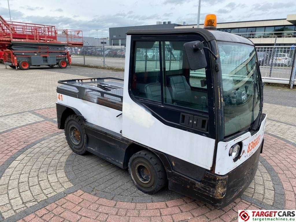 Linde P250 Tow Tug Truck Tractor Electric 80V max 25T - Општински трактор: слика 2 Linde P250 Tow Tug Truck Tractor Electric 80V max 25T - Општински трактор: слика 2