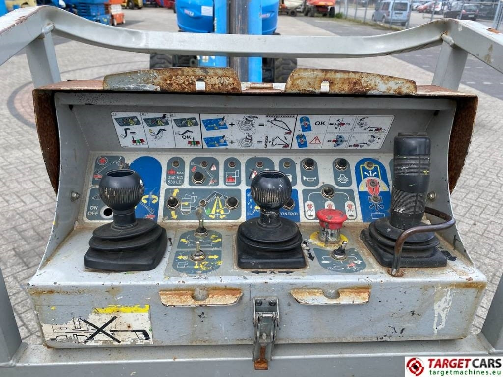 Телескопска платформа Manitou 280TJ Telescopic 4x4x4 Diesel Boom WorkLift 2775cm: слика 9 Телескопска платформа Manitou 280TJ Telescopic 4x4x4 Diesel Boom WorkLift 2775cm: слика 9