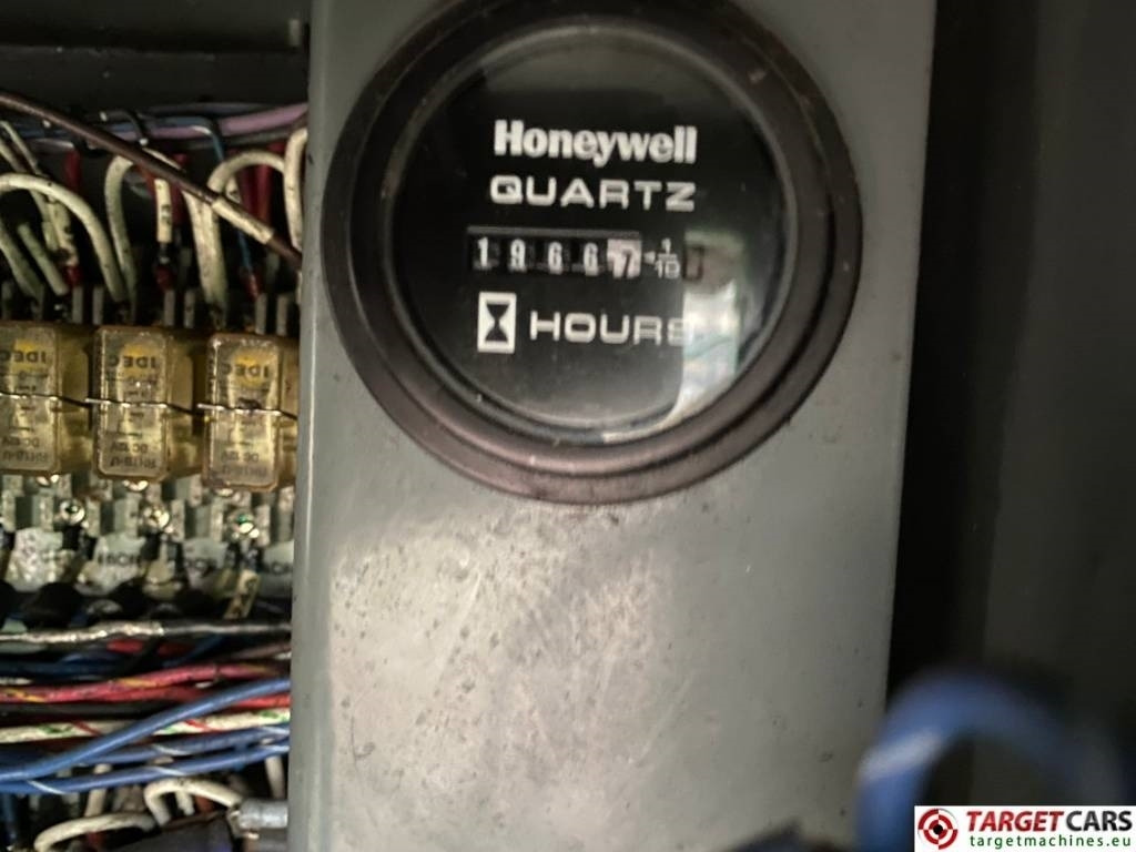 Кревач ножица SkyJack SJ9241 RT Diesel 4x4 Scissor Work Lift 1450cm: слика 13