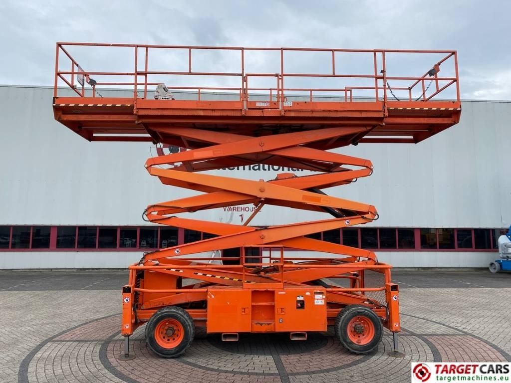 SkyJack SJ9250 RT Diesel 4x4 Scissor Work Lift 1720cm - Кревач ножица: слика 5 SkyJack SJ9250 RT Diesel 4x4 Scissor Work Lift 1720cm - Кревач ножица: слика 5