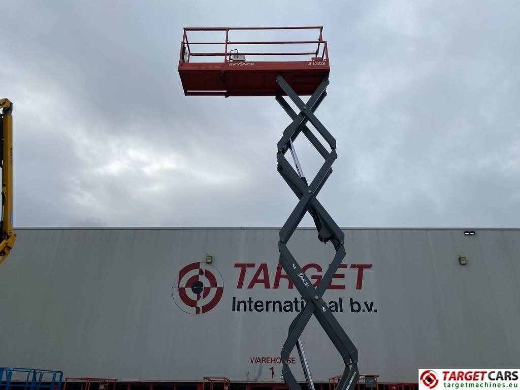 Кревач ножица SkyJack SJIII-3226 Electric 3226 Scissor Work Lift 990cm: слика 20