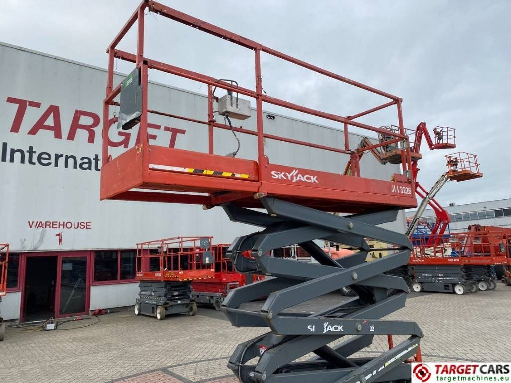 Кревач ножица SkyJack SJIII-3226 Electric 3226 Scissor Work Lift 990cm: слика 27