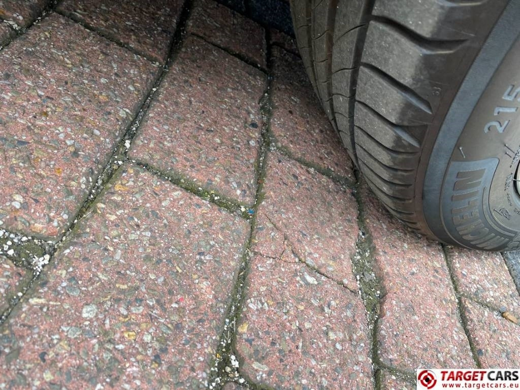 Седан Toyota Mirai FCV HydroGen FuelCell: слика 27