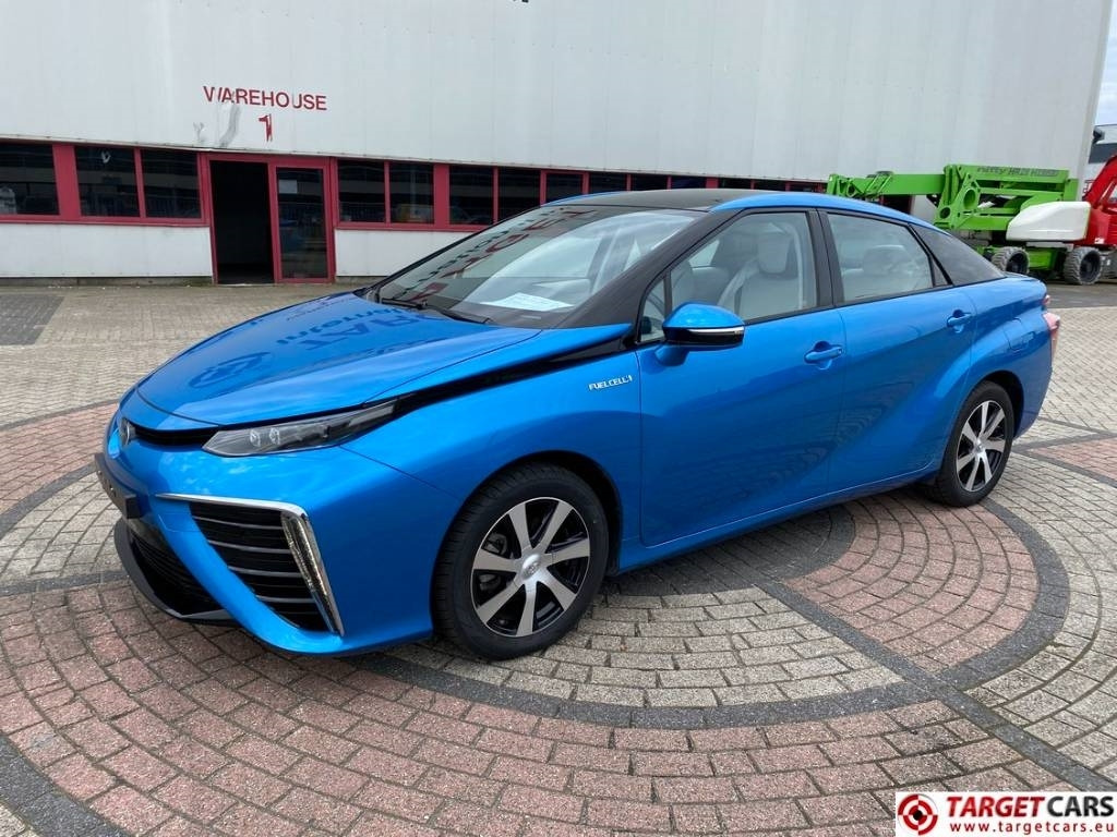 Toyota Mirai FCV HydroGen FuelCell - Седан: слика 1 Toyota Mirai FCV HydroGen FuelCell - Седан: слика 1